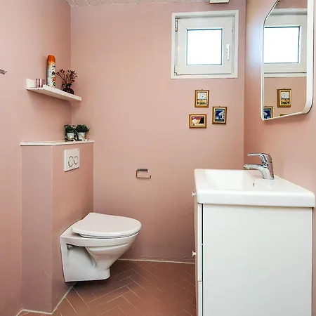Holiday home Clxviii